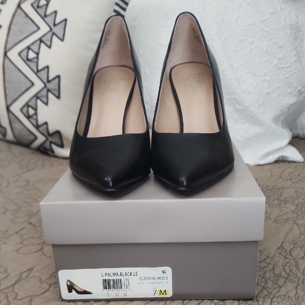 FRANCO SARTO Elegant Black Leather Women's Palma Pumps Worn Once Sz7